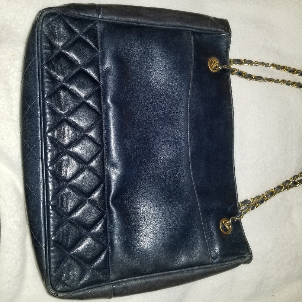 Vintage authentic 1984 Chanel tote - Picture 12 of 16